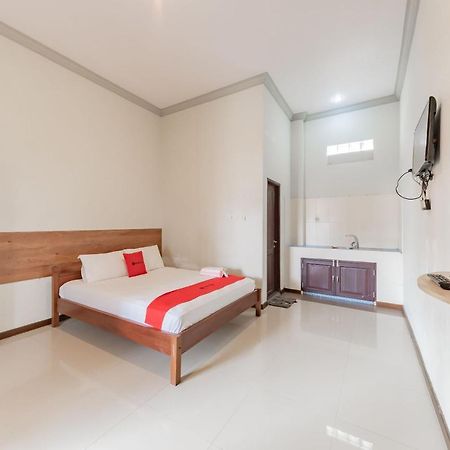 Reddoorz Near Gor Sempaja Samarinda Hotel Eksteriør billede