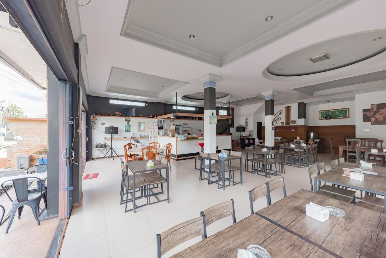 Reddoorz Near Gor Sempaja Samarinda Hotel Eksteriør billede