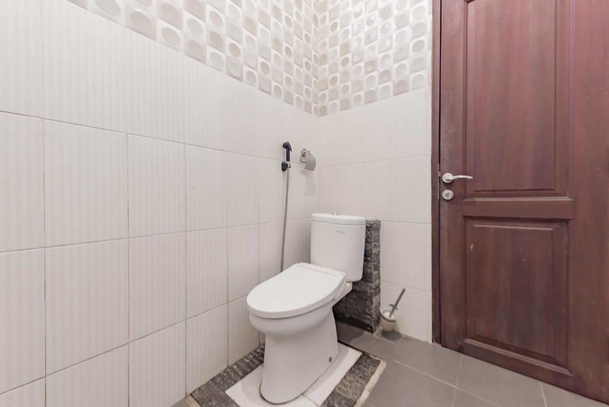 Reddoorz Near Gor Sempaja Samarinda Hotel Værelse billede